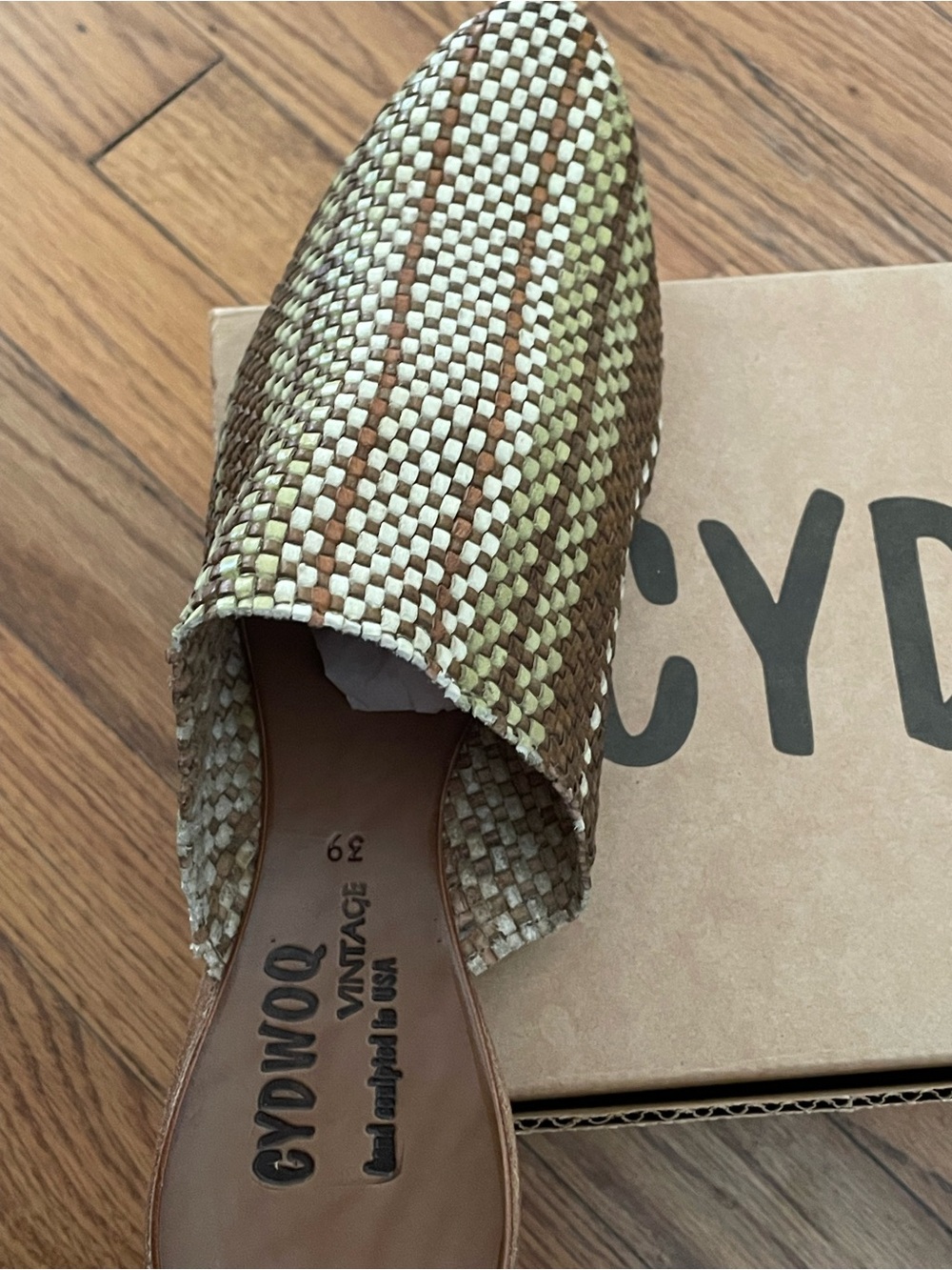 Cydwoq Vintage Woven Mule in Brown and Green
